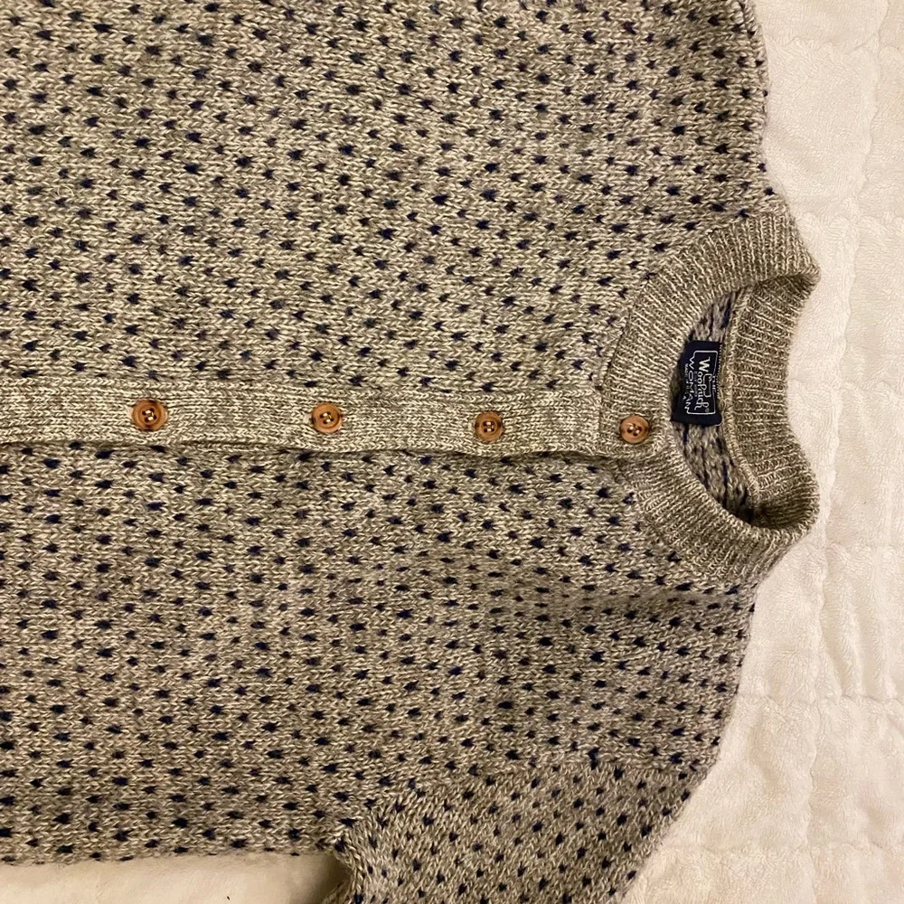 Woolrich button-down sweater in beige and navy blue Birds Eye - Picture 8 of 14